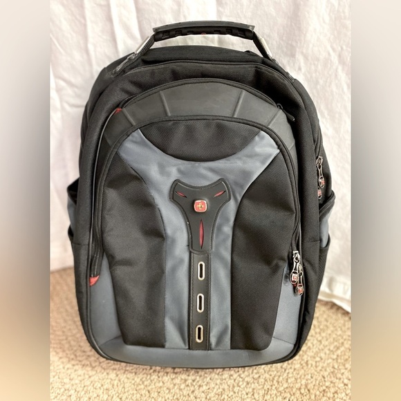 SwissGear “Pegasus” Computer Backpack - Picture 1 of 3
